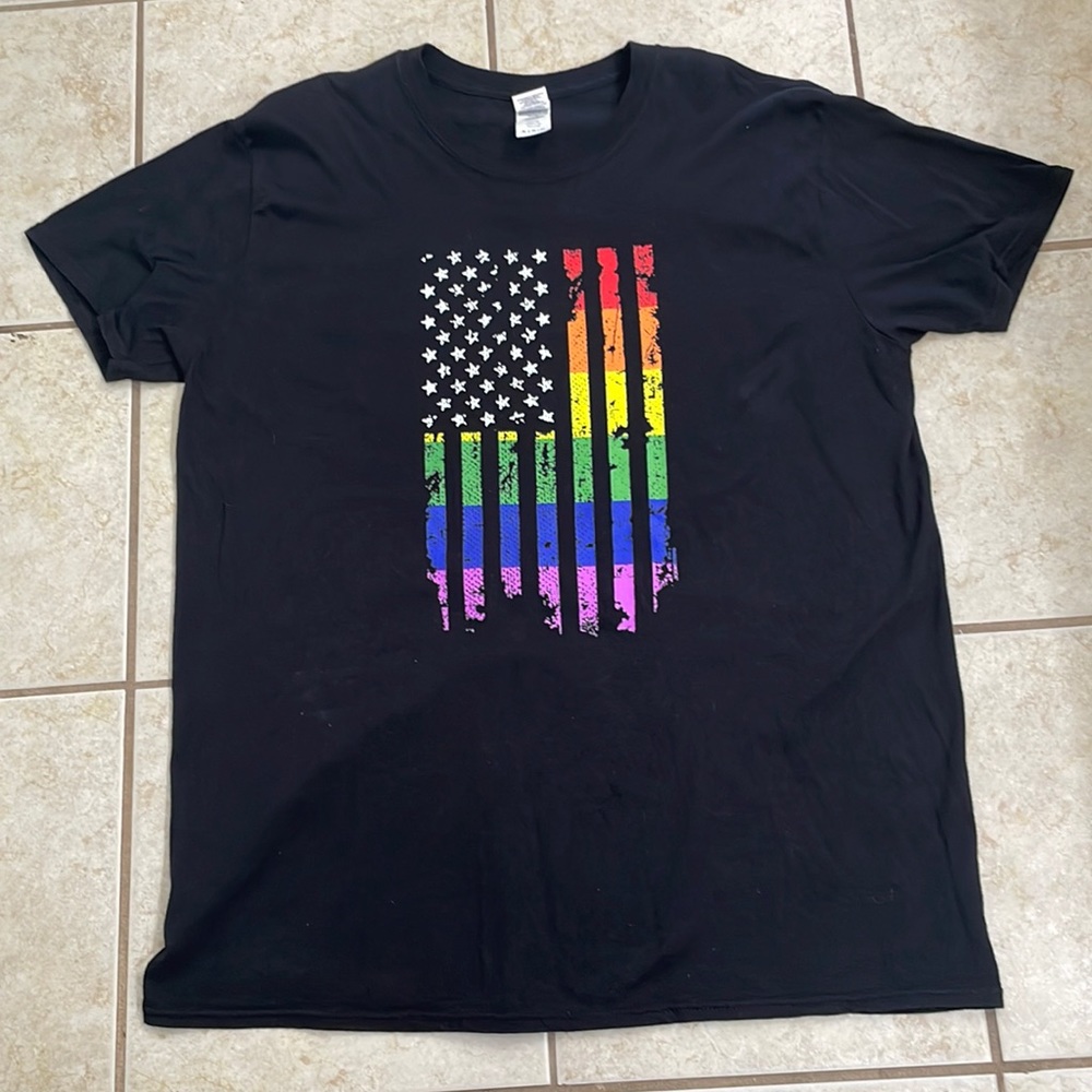 Gildan - Unisex American Pride Graphic Tee